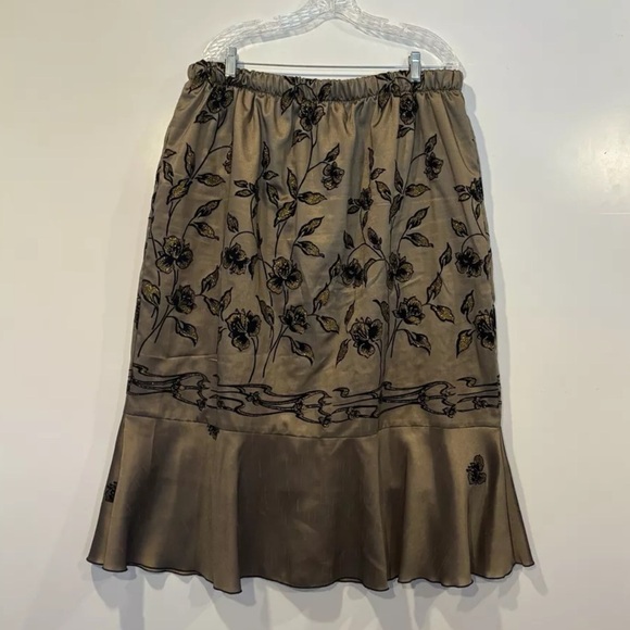 Zadie B's Embroidered Gold Sparkle Metallic Fluted Skirt Womens Size 4X (1706) - Picture 1 of 3